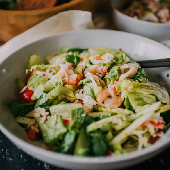 how to make asian seafood salad with spicy sesame dressing