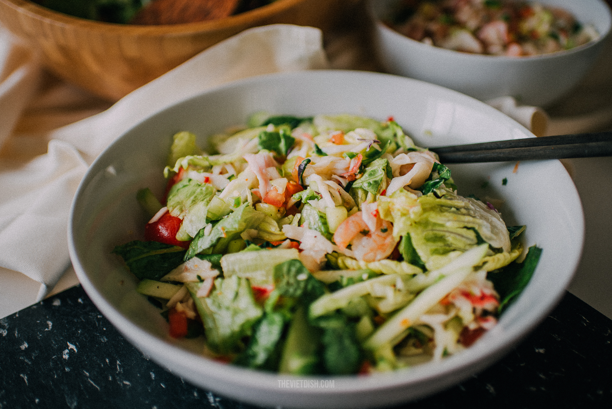 how to make asian seafood salad with spicy sesame dressing