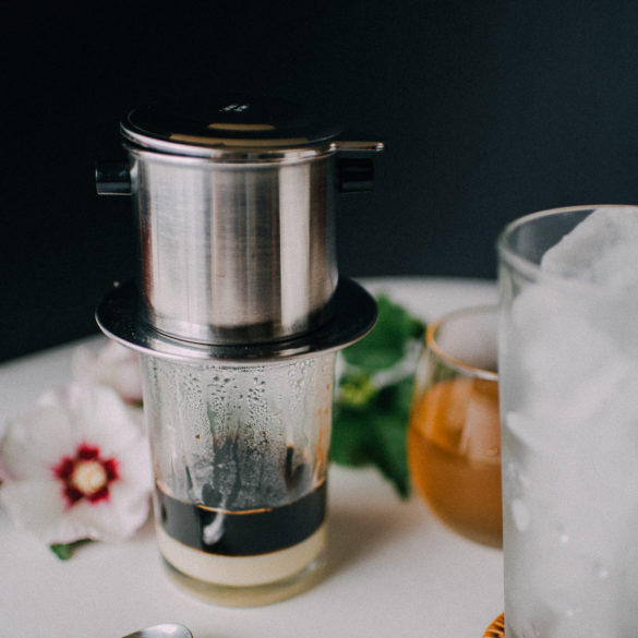 how to make vietnamese iced milk coffee