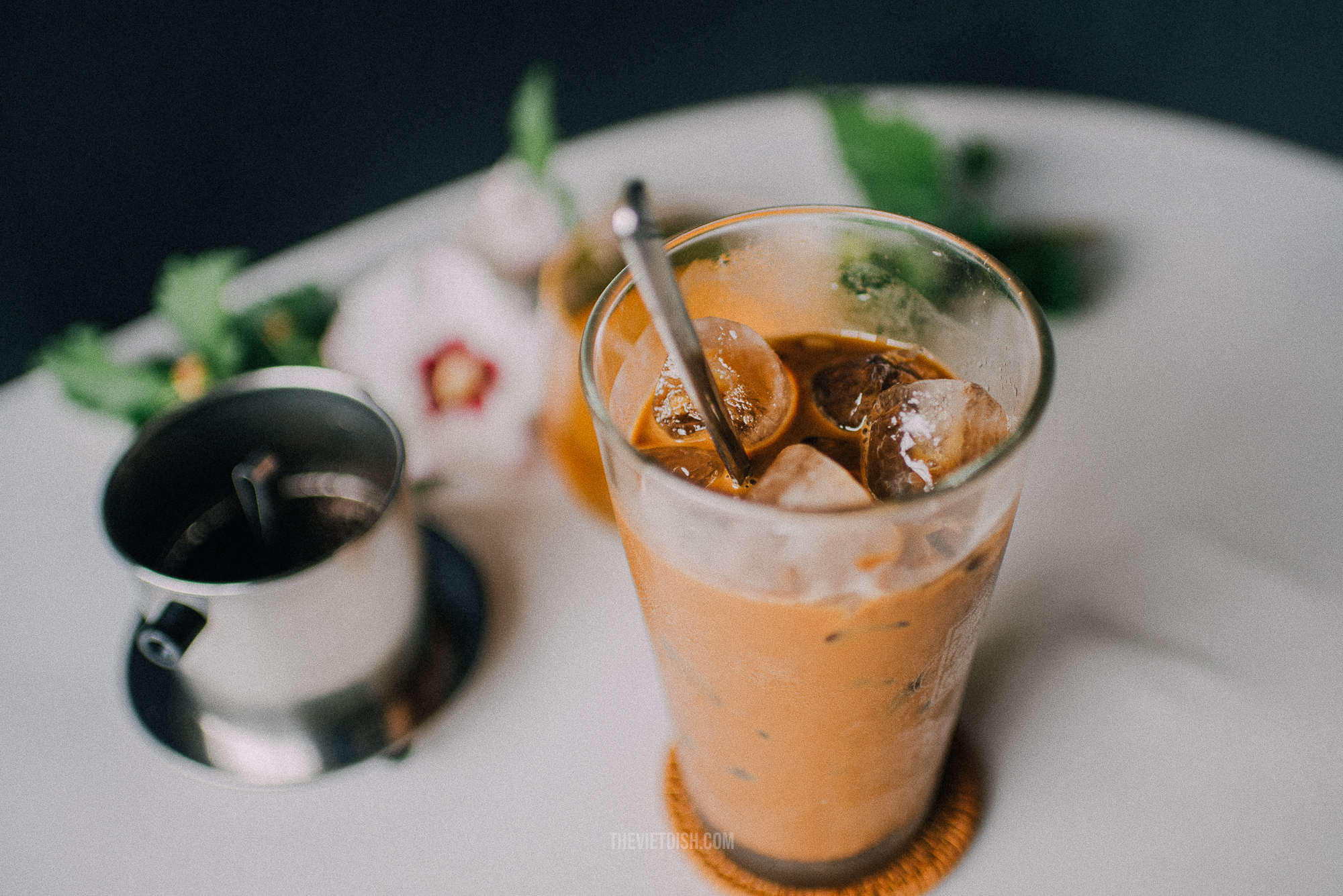 how to make vietnamese iced milk coffee