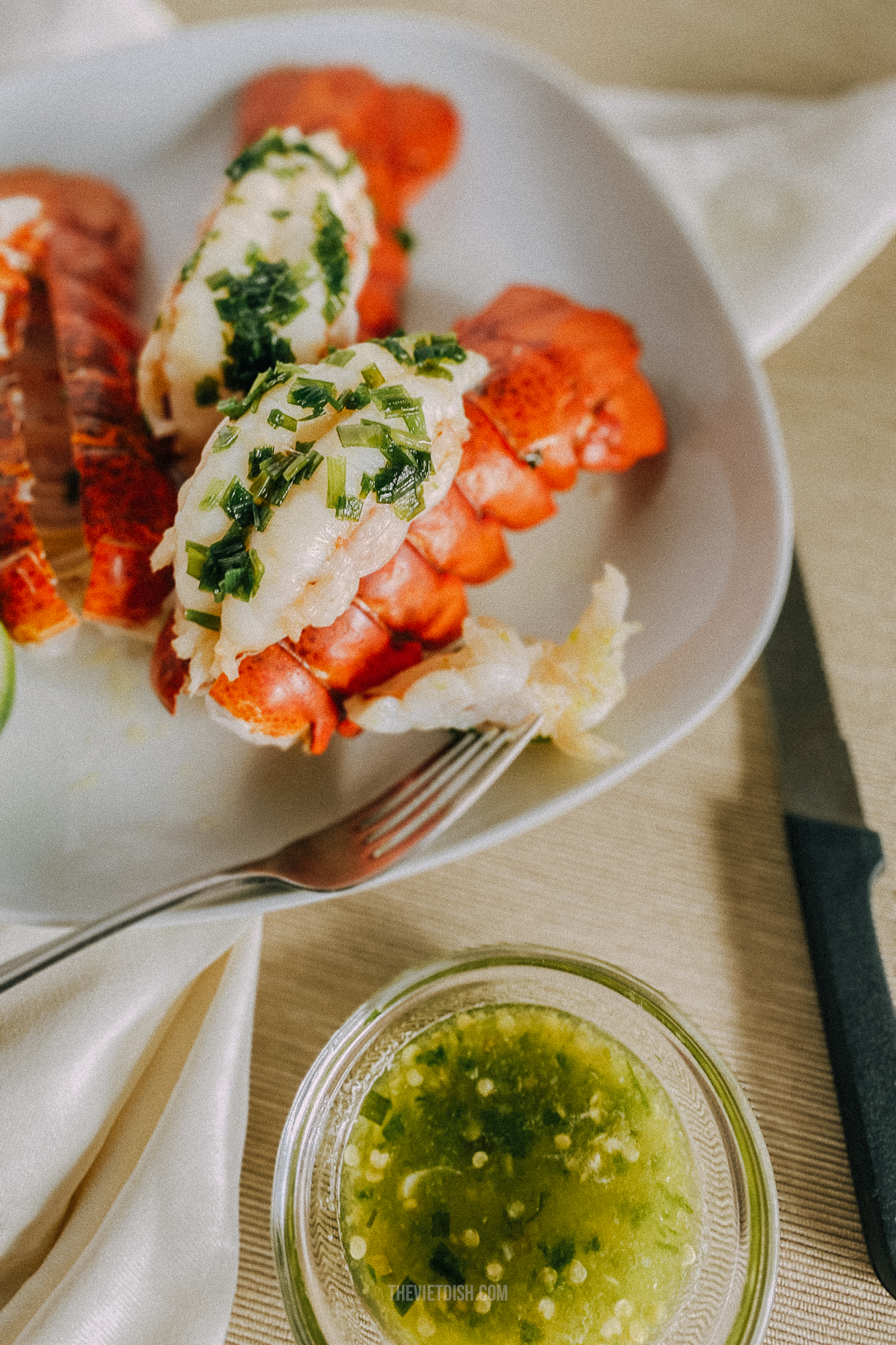 how to make baked lobster tail with onion butter